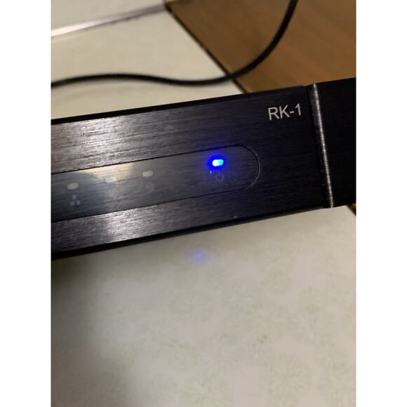 Pakedge Device and Software RK-1 Multi Media Router LAN Port Rack Ears Included - Picture 4 of 8